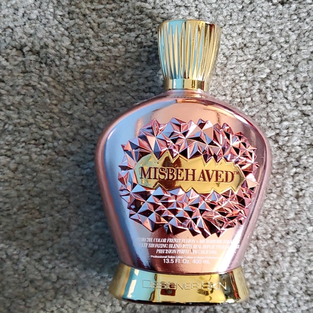 Tanning Bed & outdoor lotion  OFFERS ACCEPTED